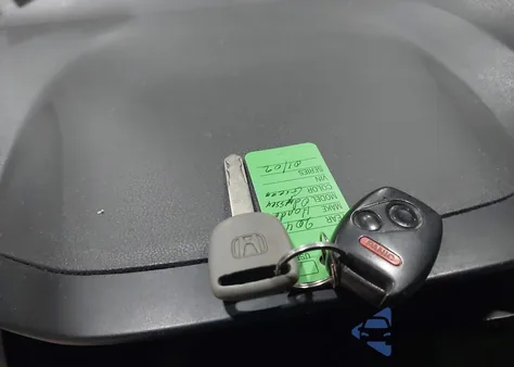 2011 Honda Odyssey Lx из США, поврежденный, VIN 5FNRL5H2XBB006880